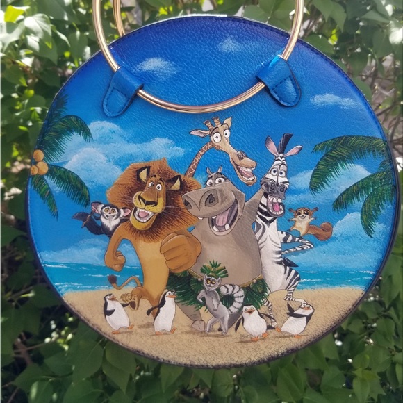 HAND PAINTED Incredible Safari Animal Circle round purse!! - Picture 2 of 8